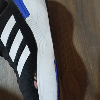 Amazon.com.tr Garantisiz Adidas Marka Ürün Satışı