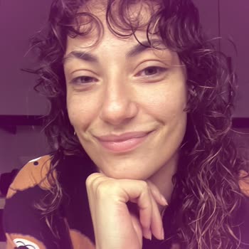 iPhone 14 Plus Ön Kamera Mor Çekim