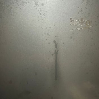 Beko Marka Buzdolabının Kapağında Oluşan Lekeyi Garanti Kapsamaması!