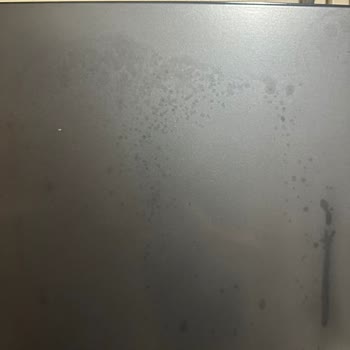 Beko Marka Buzdolabının Kapağında Oluşan Lekeyi Garanti Kapsamaması!