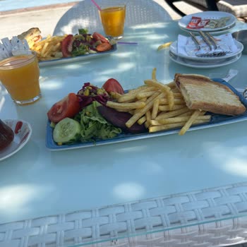 Afacan Park (Konya) Kahvaltı Deneyiminde Hijyen Ve Hizmet Sorunları