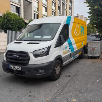 PTT Kargo Aracının Garaj Kapımızın Önüne Park Etmesi Hakkında Şikayet