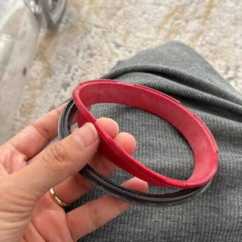 Dyson V15 Hazinedeki Kırmızı Silikon Sıkıntısı Ve Dyson İlgisizliği!