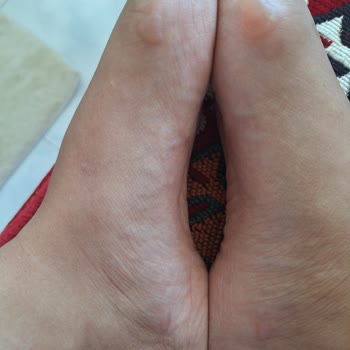 Polaris Kadın Sandalet Ayağa Vuruyor