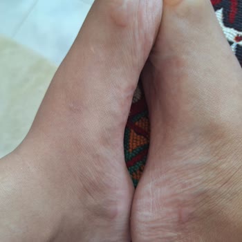 Polaris Kadın Sandalet Ayağa Vuruyor