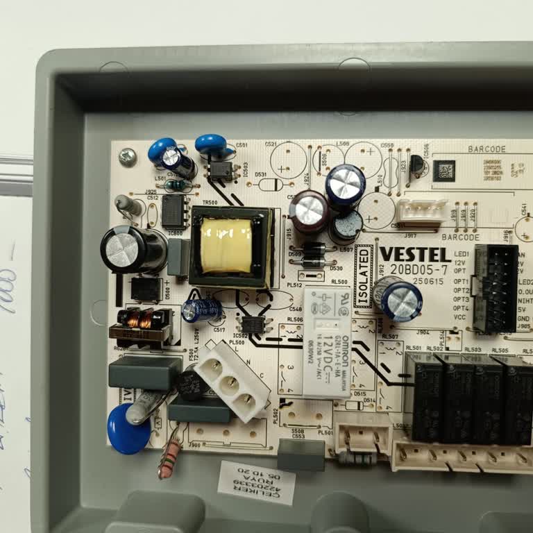 Vestel Pişmanlıktır. Buzdolabım 3. Kez Ana Kart Arızası Verdi