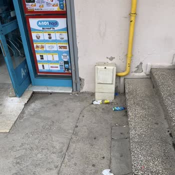 A101 Apartman Altındaki Marketten Şikayetçiyiz