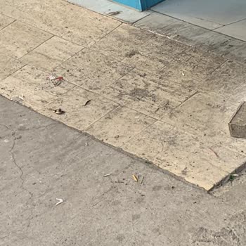 A101 Apartman Altındaki Marketten Şikayetçiyiz