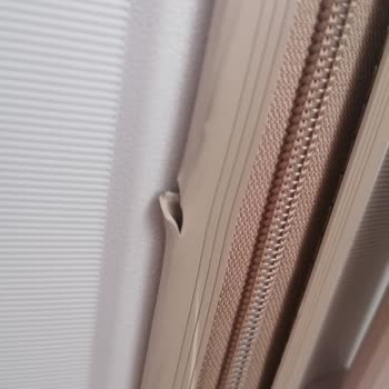 Pamukkale Turizm Seyir Halindeyken Bagaj Kapısı Açıldı Eşyalar Otoyol Savruldu