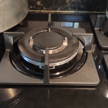 Franke Stove Deformed After Installation, but I Got No Response from Technical Service