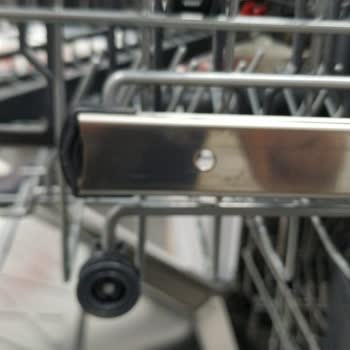 Hoover Marka Teşhirde Gösterdiği Ürünü Değiştirmiş.