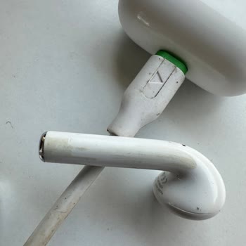 Genpa Airpods 2. Nesil Değişim Sonrası Oluşan Lekeler