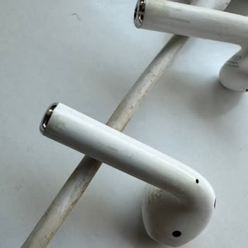 Genpa Airpods 2. Nesil Değişim Sonrası Oluşan Lekeler