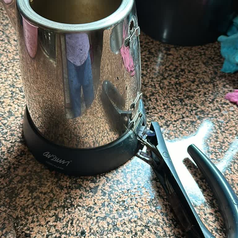 Arzum AR310 Çaycı Klasik Sapı Kırıldı.