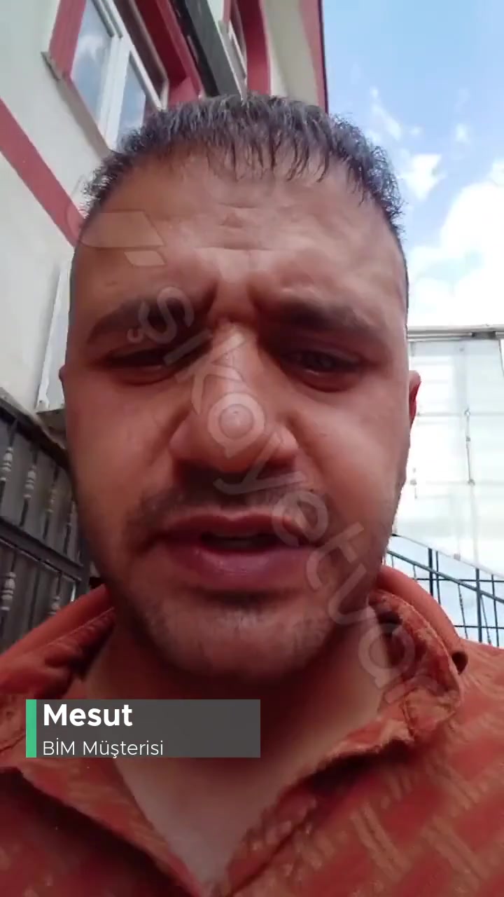 BİM Erzurum Polis Evi Mağazasında Çalışanların Tavırları! videonun kapak resmi