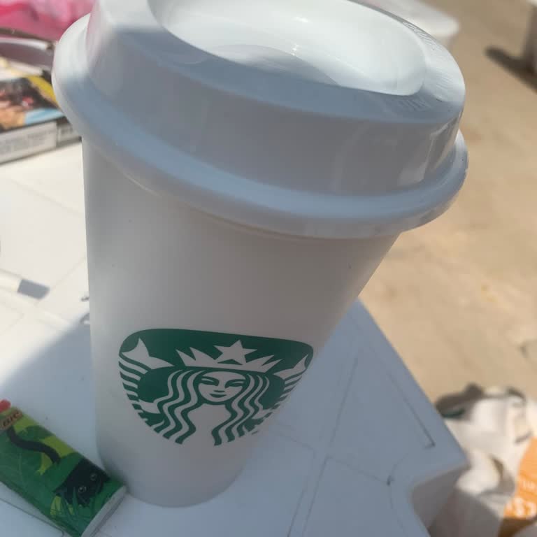 Buzzpark Havuzlu Parkta Gölge Kadının Rahatsız Edici Davranışı