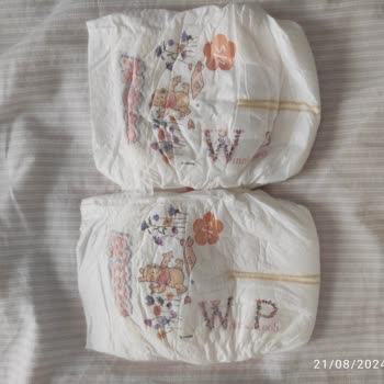 Goon Bebek Bezi Premium Soft 2 Numara Bebek Bezi İçerisinden Küçük Bez Çıkıyor