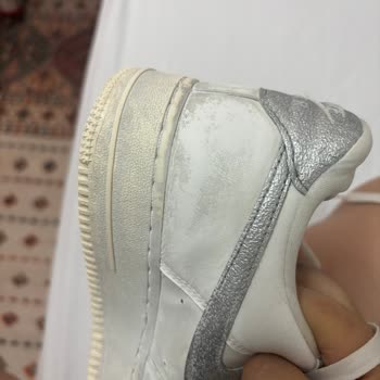 Nike Ayakkabı Boya Atması