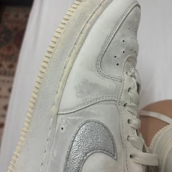 Nike Ayakkabı Boya Atması