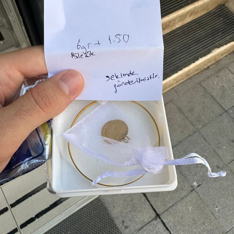 Hepsiburada'daki Satıcı Harem Altın Yanlış Ve Eksik Ürün Gönderdi