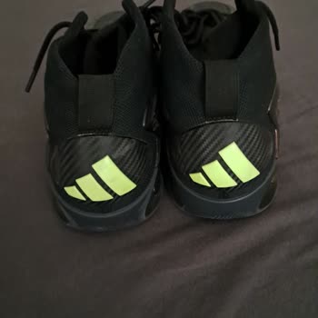 adidas Taban Koptu Tabanının Ortası Acildi Ben Şimdiye Kadar Böyle Bir Gor.