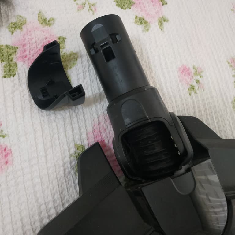 Bosch Dikey Süpürge Temizlik Başlık Klipsi Sorunu.