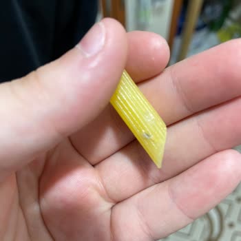 Mutlu Makarna Makarnanın Dolapta Muhafaza Edilmesine Rağmen Böceklenmesi