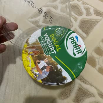 Pınar Et ve Süt Marketten Alınan Yoğurtta Küf Sorunu