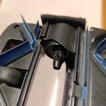 PHILIPS Ev Aletleri Philips Dik Süpürge Motorundaki Tekrarlayan Kıl Birikintisi Sorunu