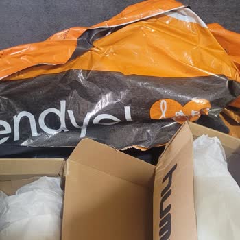 Trendyol Göndermediği 4 Çift Ayakkabının Parasını İade Etmiyor!