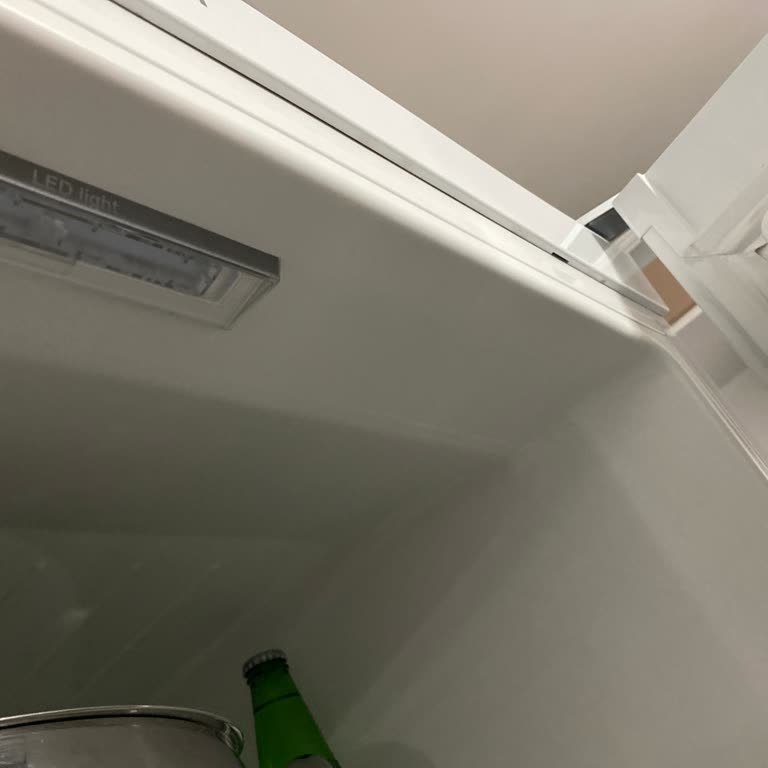 Bosch KGN56VW30N Buzdolabımın LED Işığı Çalışmıyor