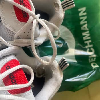 Deichmann'dan Aldığım Adidas Ayakkabı Kalitesiz Çıktı
