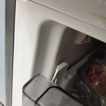 Arçelik Buzdolabında Derin Dondurucu ve Gövde Sorunu