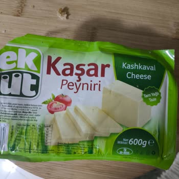 Teksüt Kaşarda Kötü Tat Ve Koku Var.