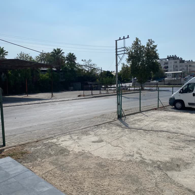 Türk Telekom Telekom Kabloları Sarkmış İş Yerime Giriş Çıkış Yapamıyorum