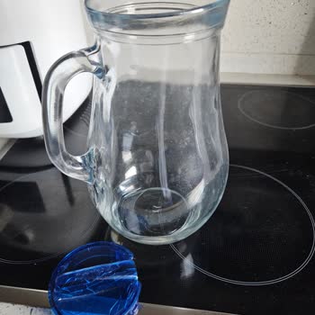 Paşabahçe Sürahi Kapağı Kırık