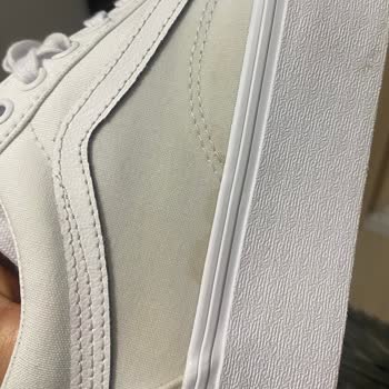 Sneaks Up Sitesinden Aldığım Vans Marka Ayakkabıdaki Leke Çıkmıyor