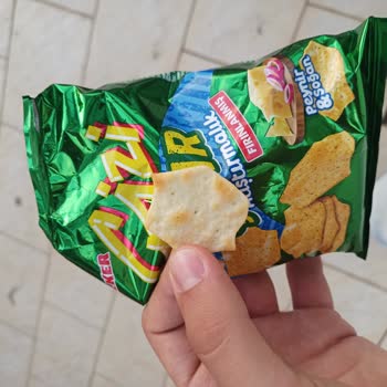 Ülker Çizi Kraker Baharatın Olmaması Ve Tadının Acı Olması