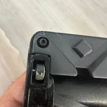 PHILIPS Ev Aletleri Philips 7000 Serisi Aqua Aparatın Lastiği Aşındı