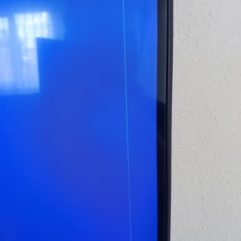 Samsung Crystal LED TV Ekran Sorunu Ve Yüksek Servis Ücreti