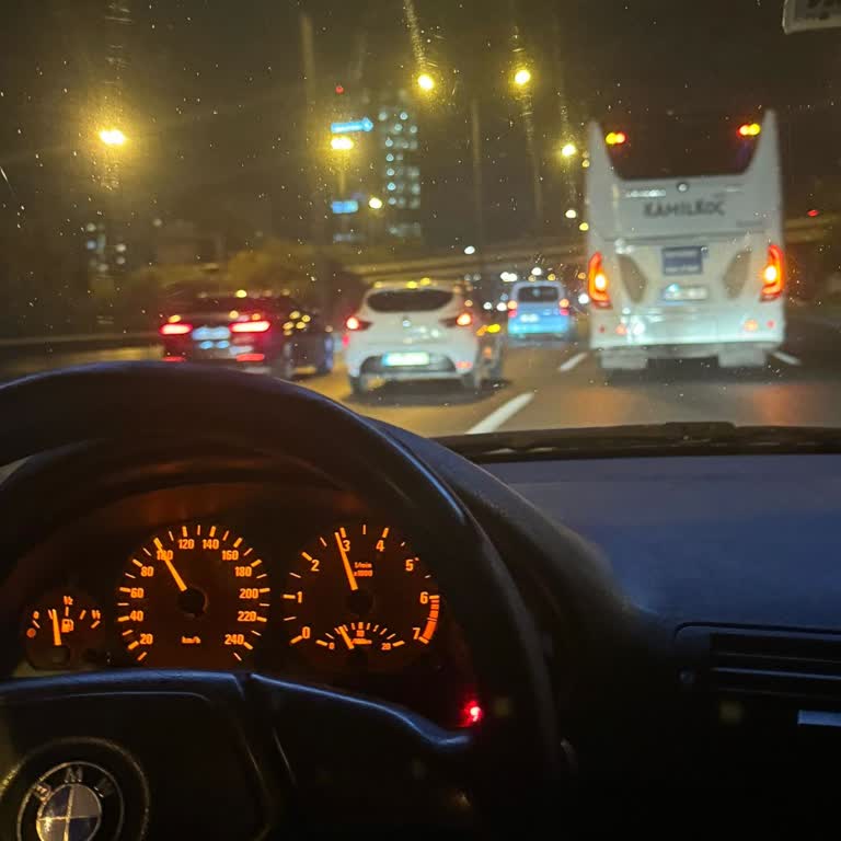 Kamil Koç Araçlarının İnsanların Hayatını Tehlikeye Atması