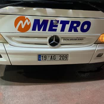 Metro Turizm Otobüsü Yandı, Saatlerce Mağdur Edildik