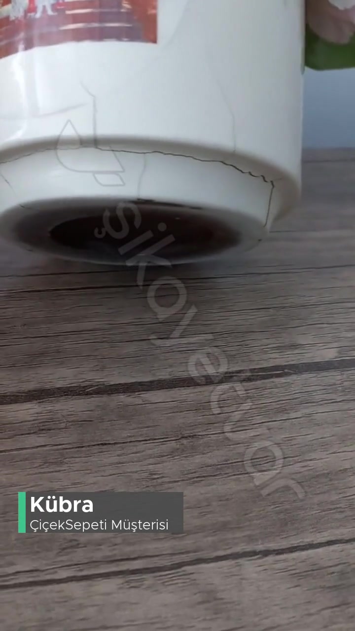 Çiçek Sepeti Ürün Elime Kırık Bir Şekilde Teslim Edildi! videonun kapak resmi