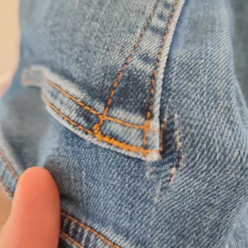 Lee Cooper Alan Pişman Olur.