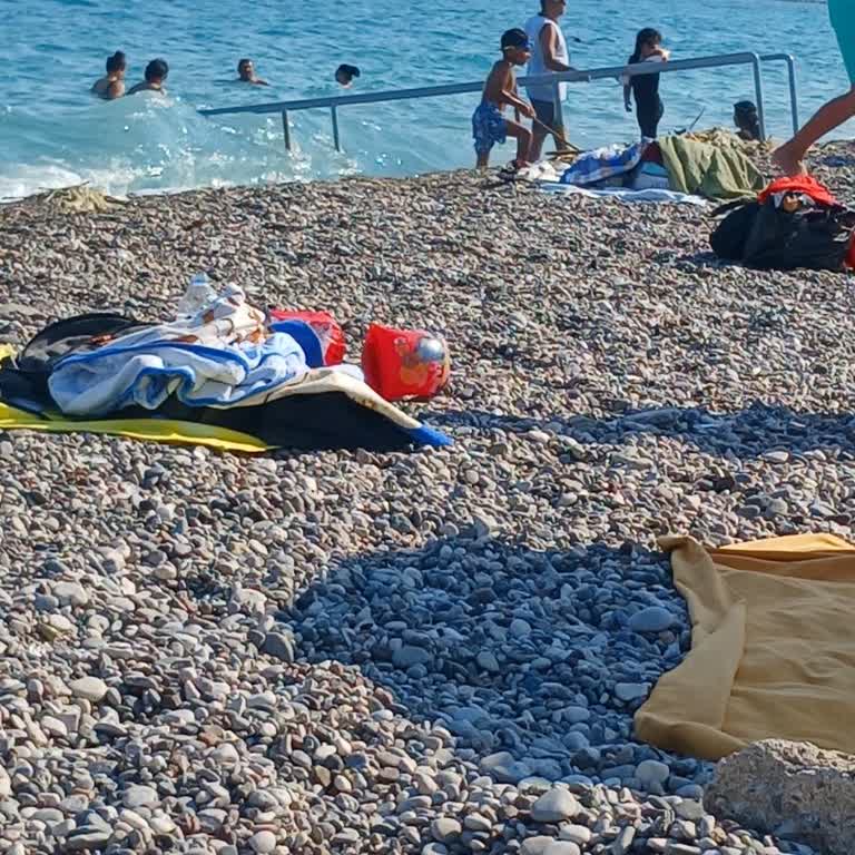 Antalya Konyaaltı Belediyesi Konyaaltı Plajı Tırabzan