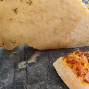 Domino's Pizza Çiğ Gelen Pizza