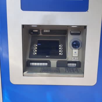 Yapı Kredi Bankası ATM'ler Arızalı!