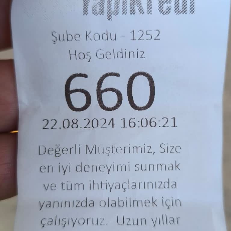 Yapı Kredi İlkadım Şubesi'nde Yetersiz Hizmet Ve İlgisizlik