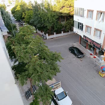 Gaziantep Şahinbey Belediyesi Rica Ediyorum Yol Üzerine Kasis Yapınız.