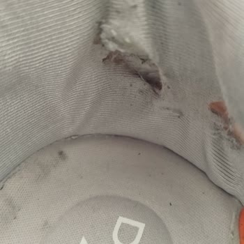 Derimod Kalitesiz Spor Ayakkabı